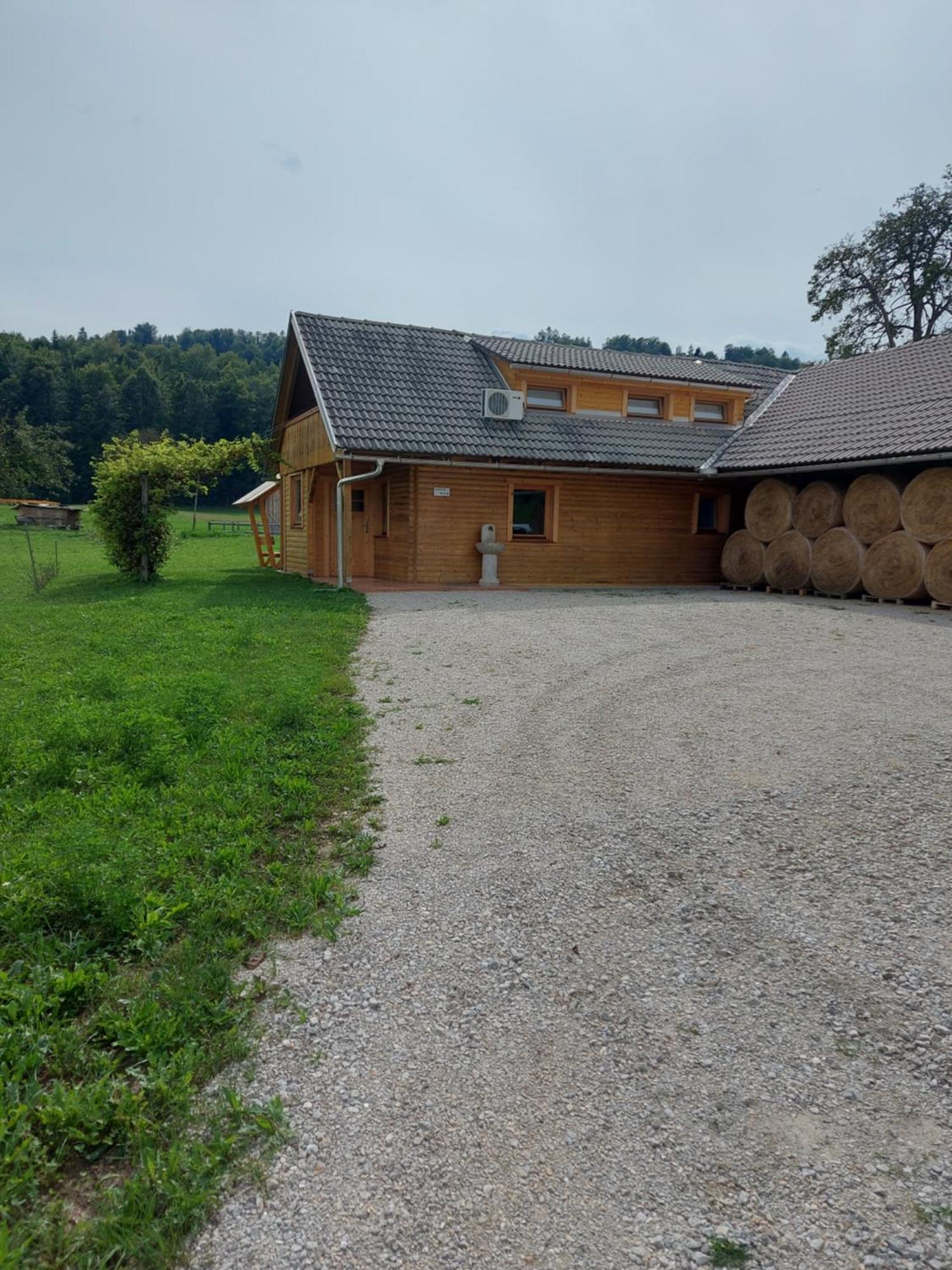 Apartma Markelj Radovljica Bagian luar foto